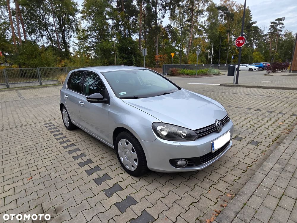 Volkswagen Golf - 22
