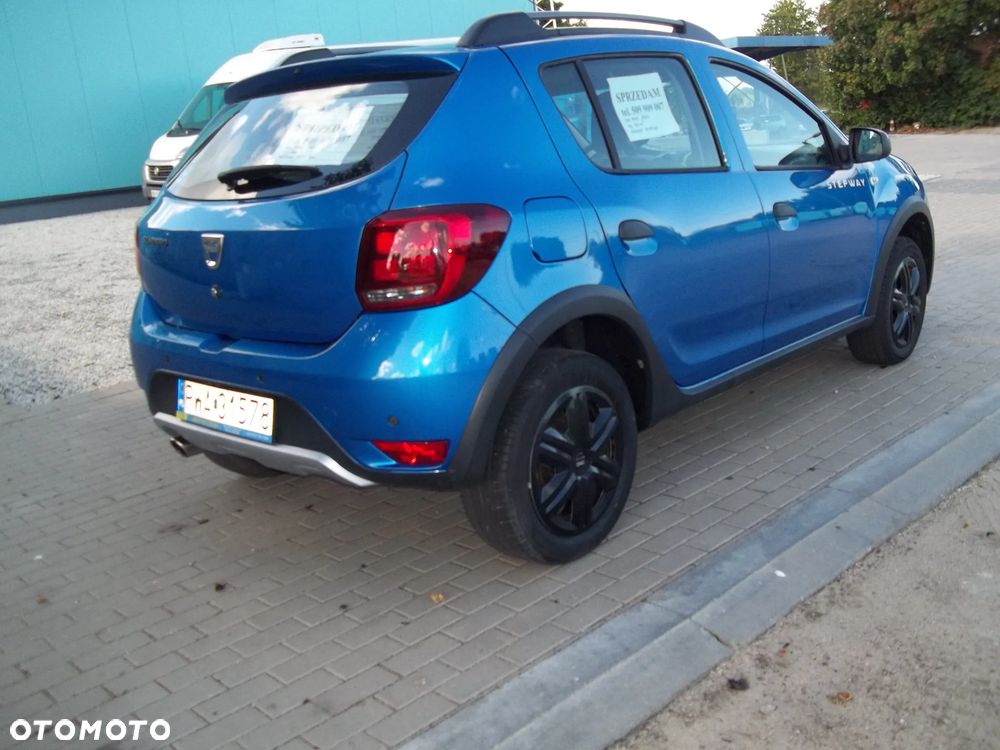 Dacia Sandero TCe 90 S&S Celebration - 6