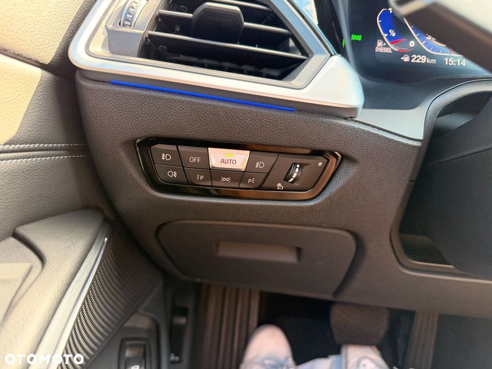 BMW Seria 3 - 21