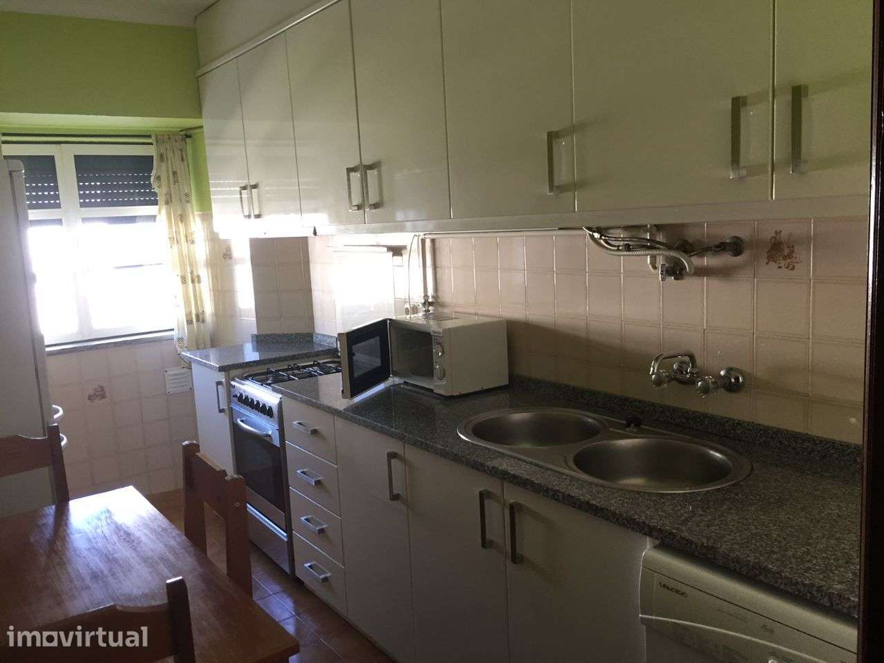 Arrenda-se T2 totalmente equipado em São Romão Seia, Guarda - Grande imagem: 4/17
