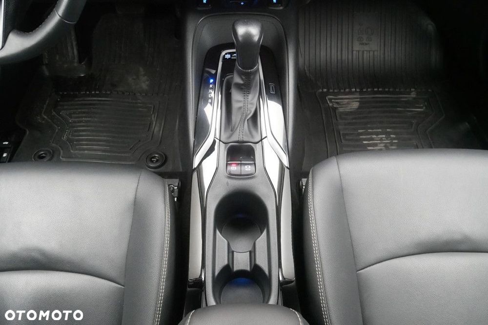 Toyota Corolla 1.8 Hybrid Executive - 11