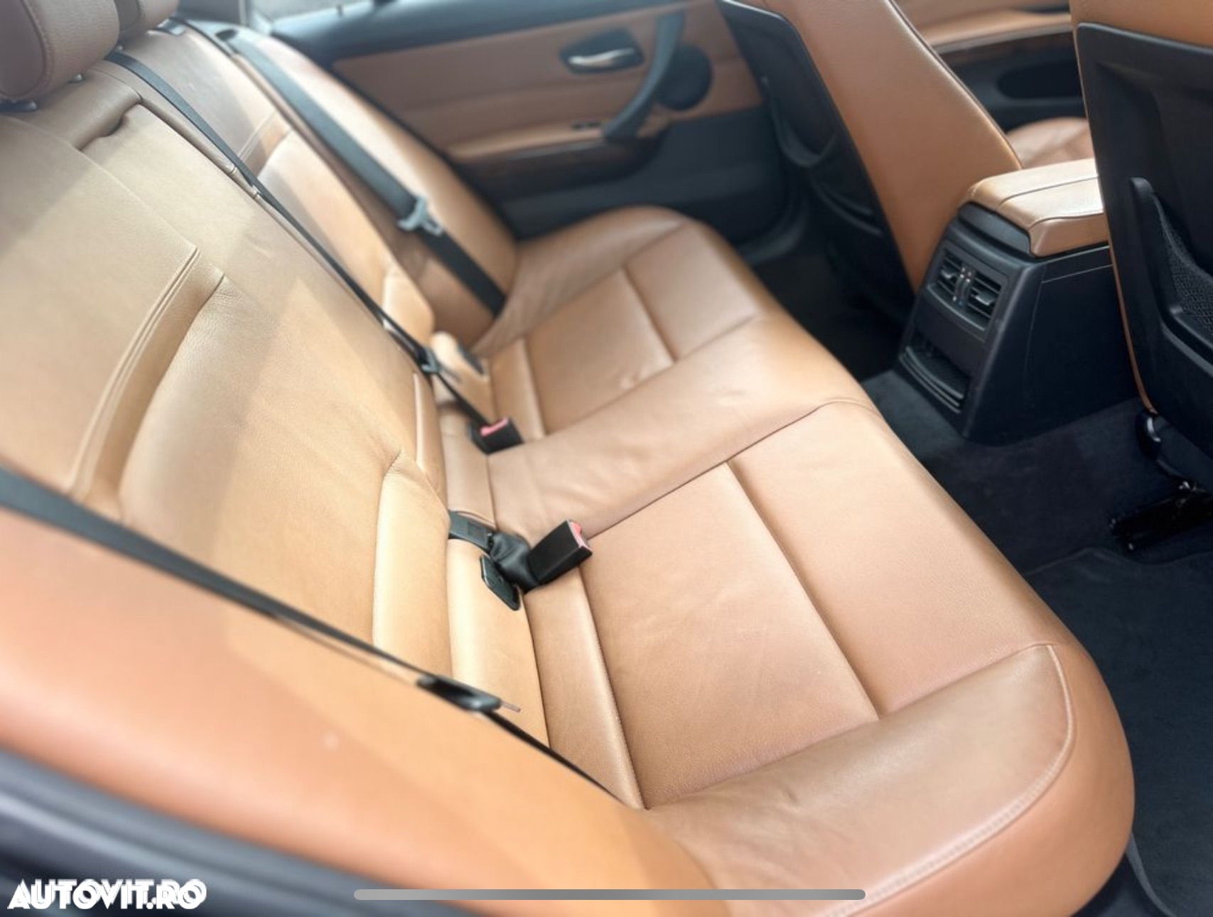 BMW Seria 3 320d xDrive DPF Touring Aut. - 8