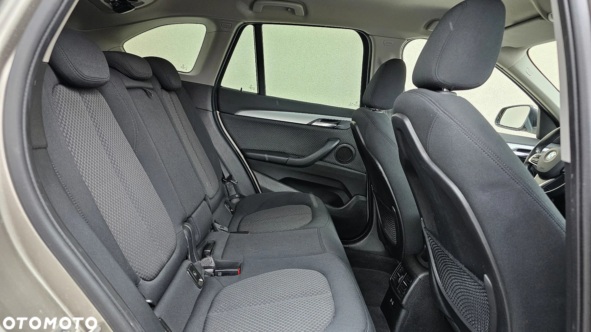 BMW X1 xDrive25e xLine - 17