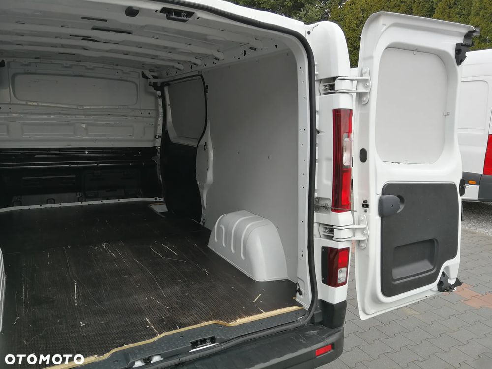 Renault Trafic - 10