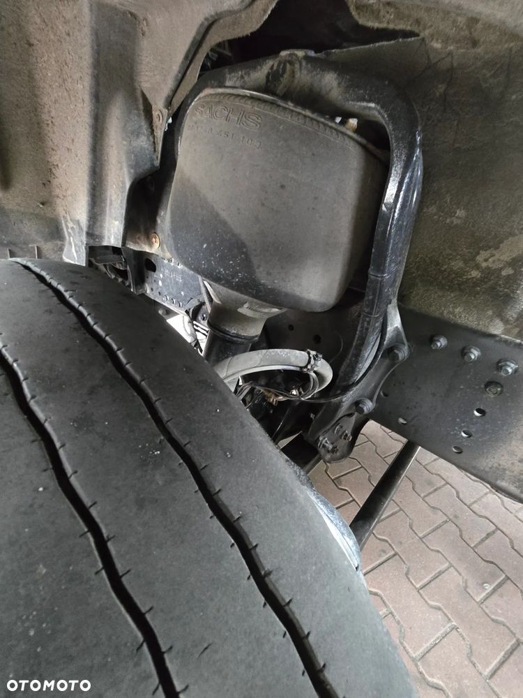 MAN MAN TG 3 XXL 470 KM LOWDECK - 31