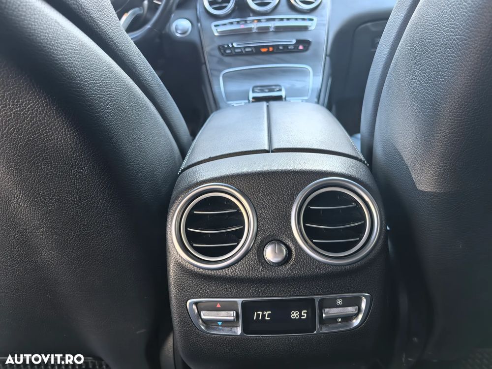 Mercedes-Benz GLC Coupe 300 e 4Matic 9G-TRONIC AMG Line - 21
