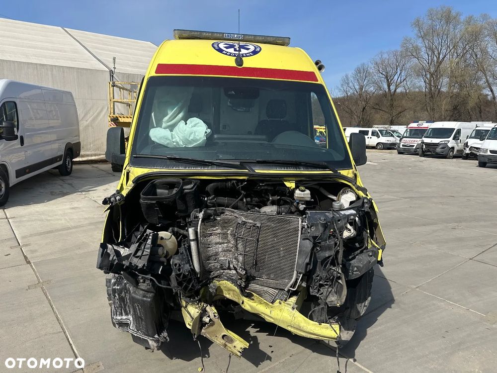 Mercedes-Benz SPRINTER - 2