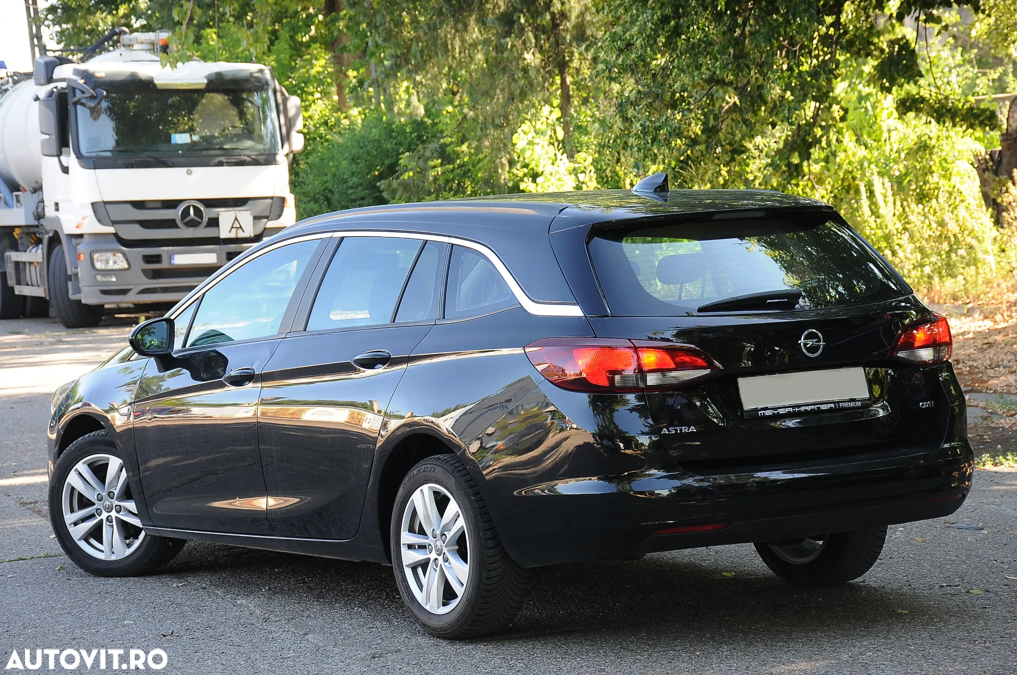Opel Astra 1.6 CDTI ECOTEC Start/Stop Enjoy - 4