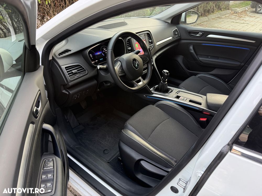Renault Megane TCe 140 GPF Techno - 7