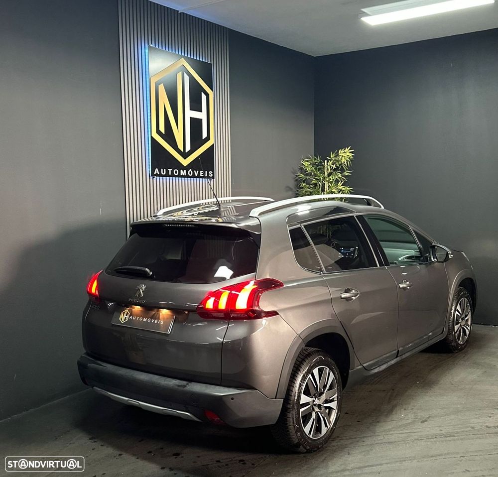 Peugeot 2008 1.2 PureTech Allure EAT6 - 4