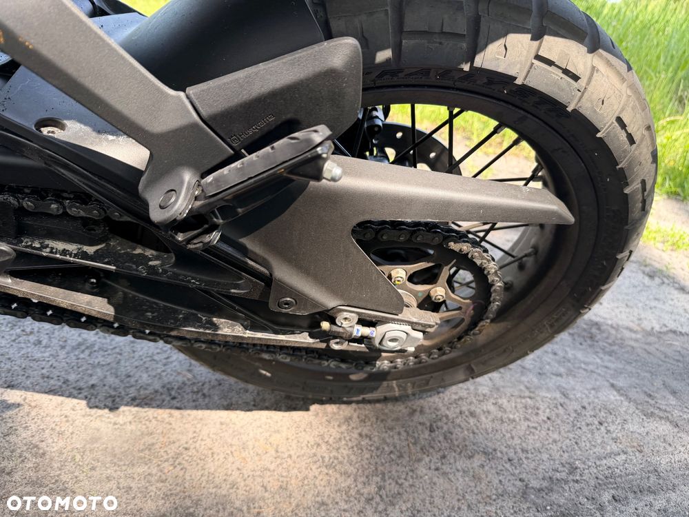 Husqvarna Svartpilen - 6