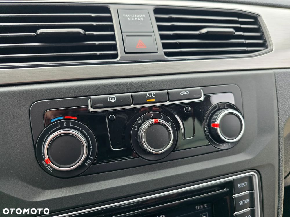 Volkswagen Caddy - 28