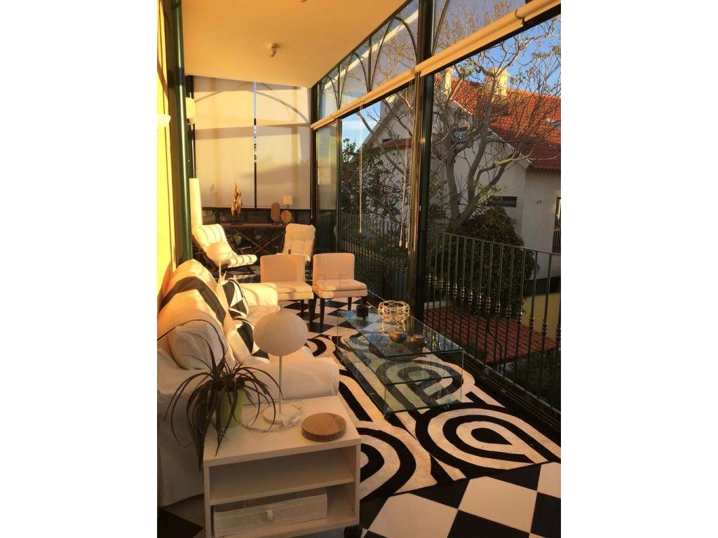 Estoril | Azarujinha. Vista de Mar | Apartamento T1 num Chalet com ... - Grande imagem: 3/12