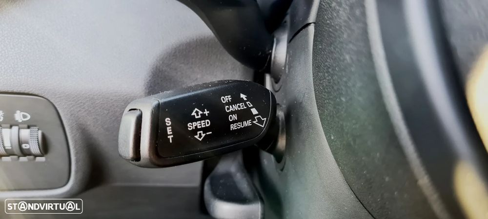 Audi A1 1.6 TDI S-line - 33