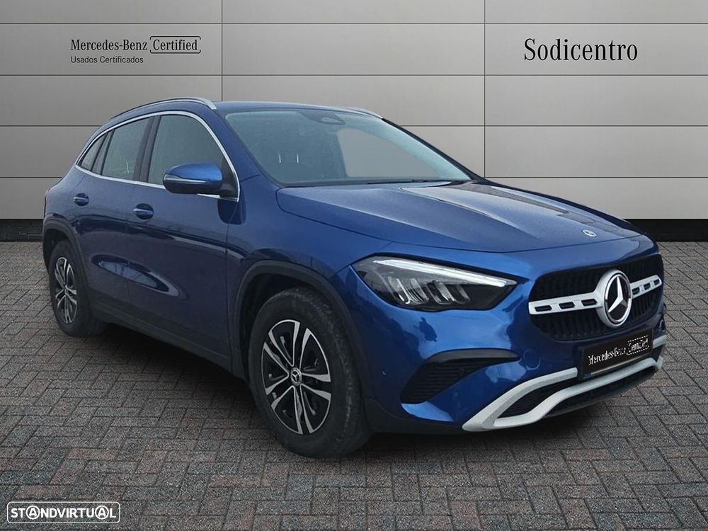 Mercedes-Benz GLA 180 d Progressive - 4