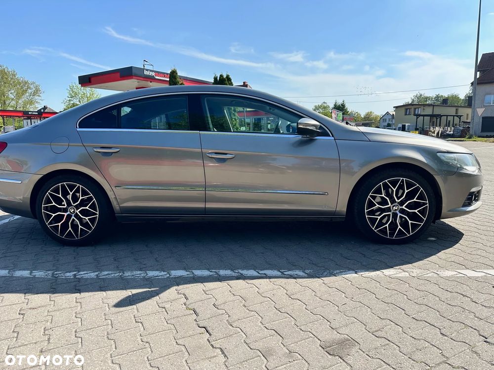 Volkswagen Passat - 6