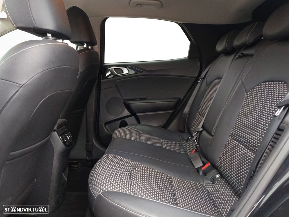 Kia XCeed 1.6 GDi PHEV Drive - 25