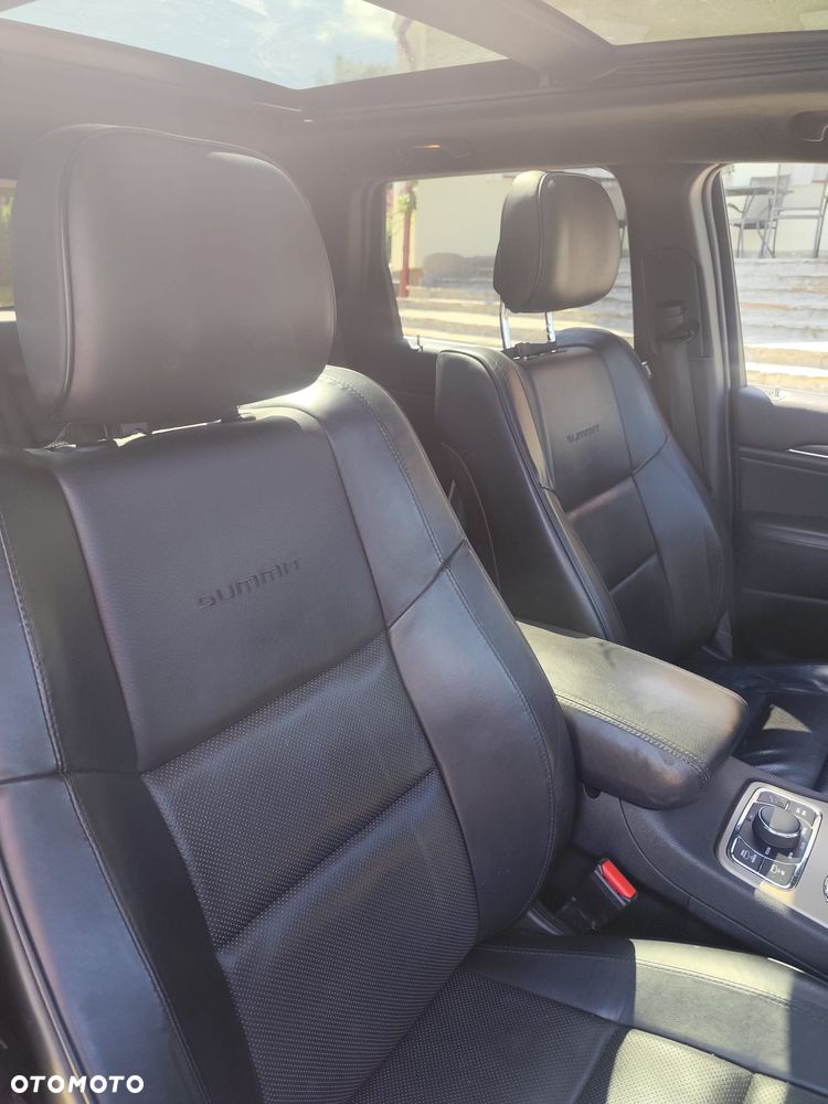 Jeep Grand Cherokee - 10