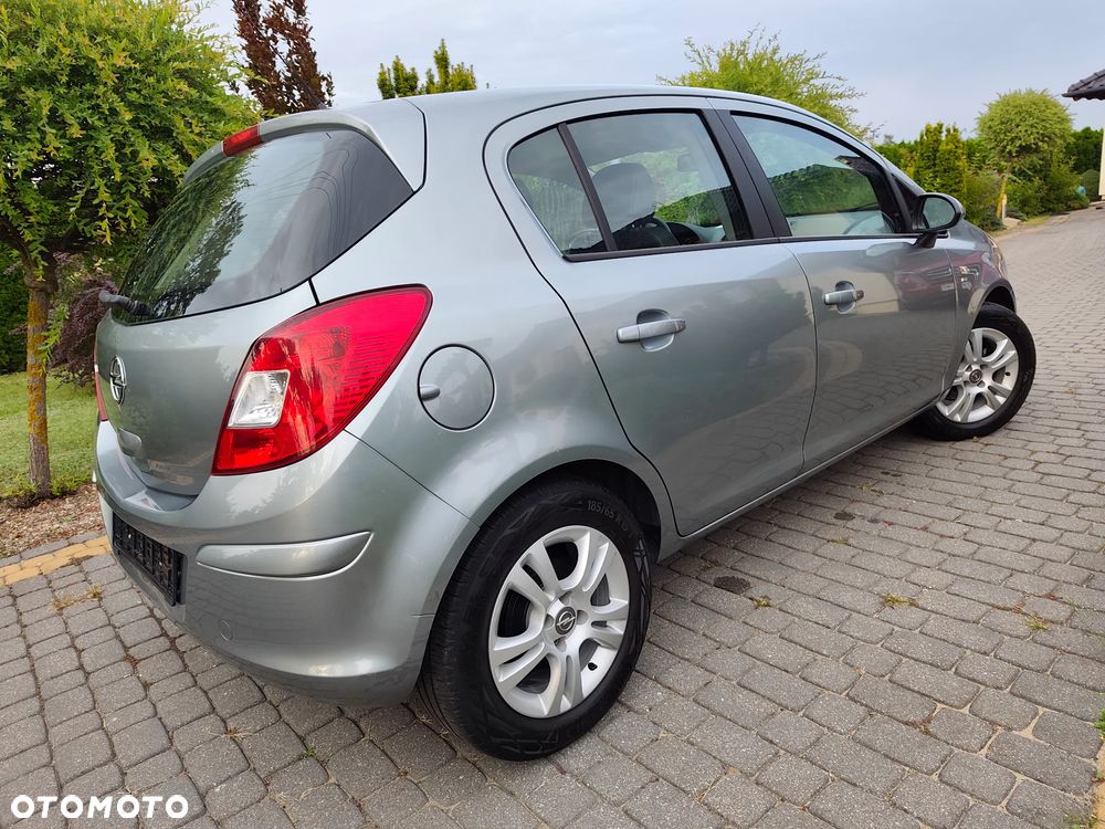 Opel Corsa - 4