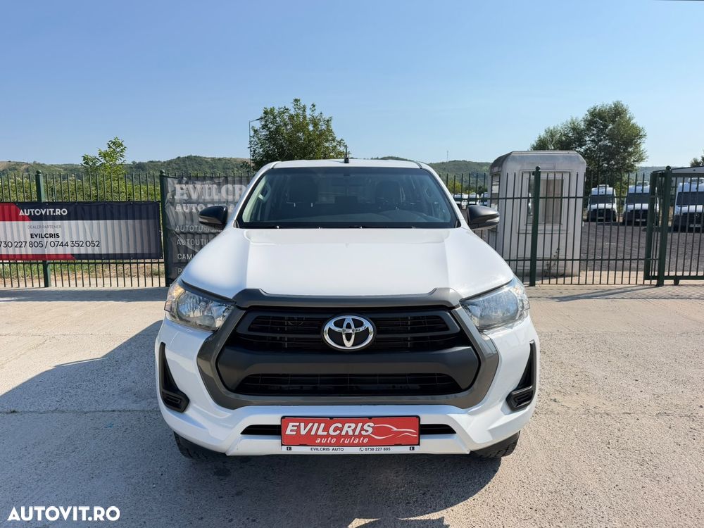 Toyota Hilux 2.4D 150CP 4x4 Double Cab 6MT Style - 4