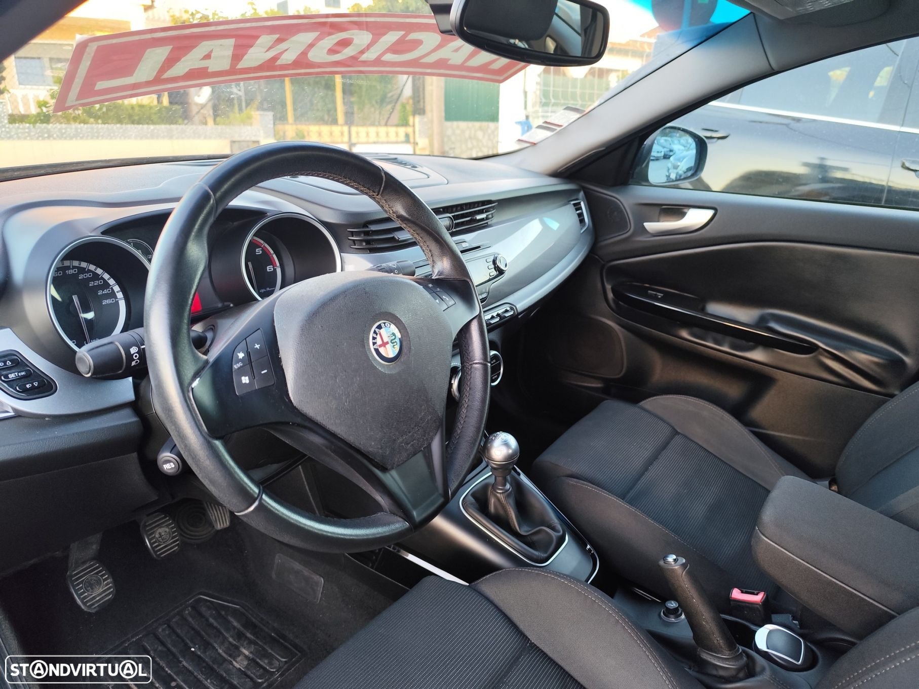 Alfa Romeo Giulietta 1.6 JTDm Corporate - 13