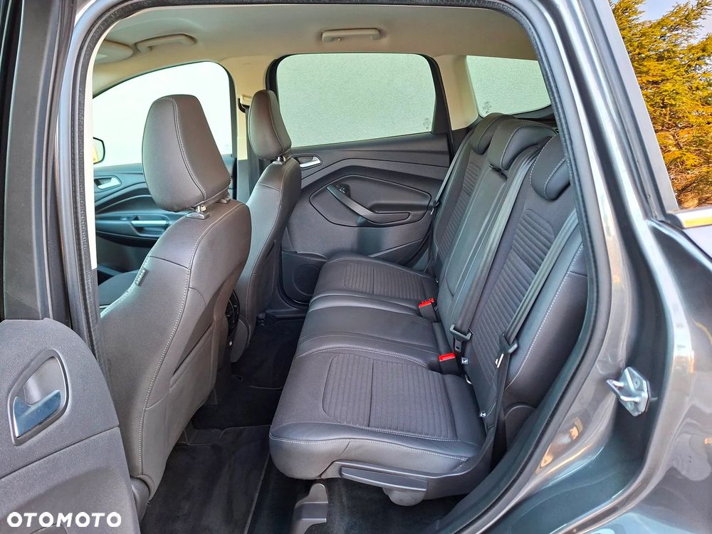 Ford Kuga 2.0 TDCi AWD Titanium - 23
