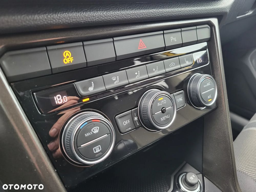 Volkswagen T-Roc 1.0 TSI Advance - 9