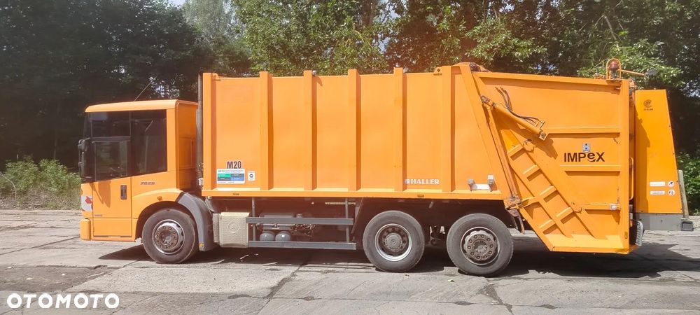 Mercedes-Benz ECONIC - 9