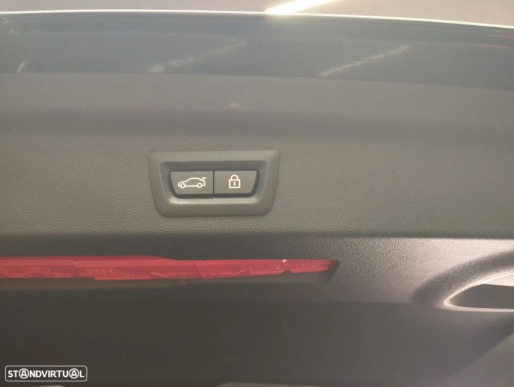 MINI Countryman Cooper SE ALL4 Auto - 16