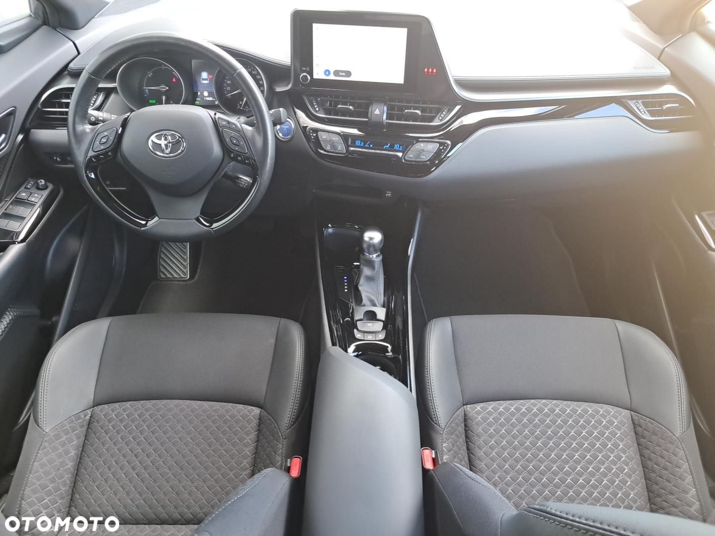 Toyota C-HR - 12