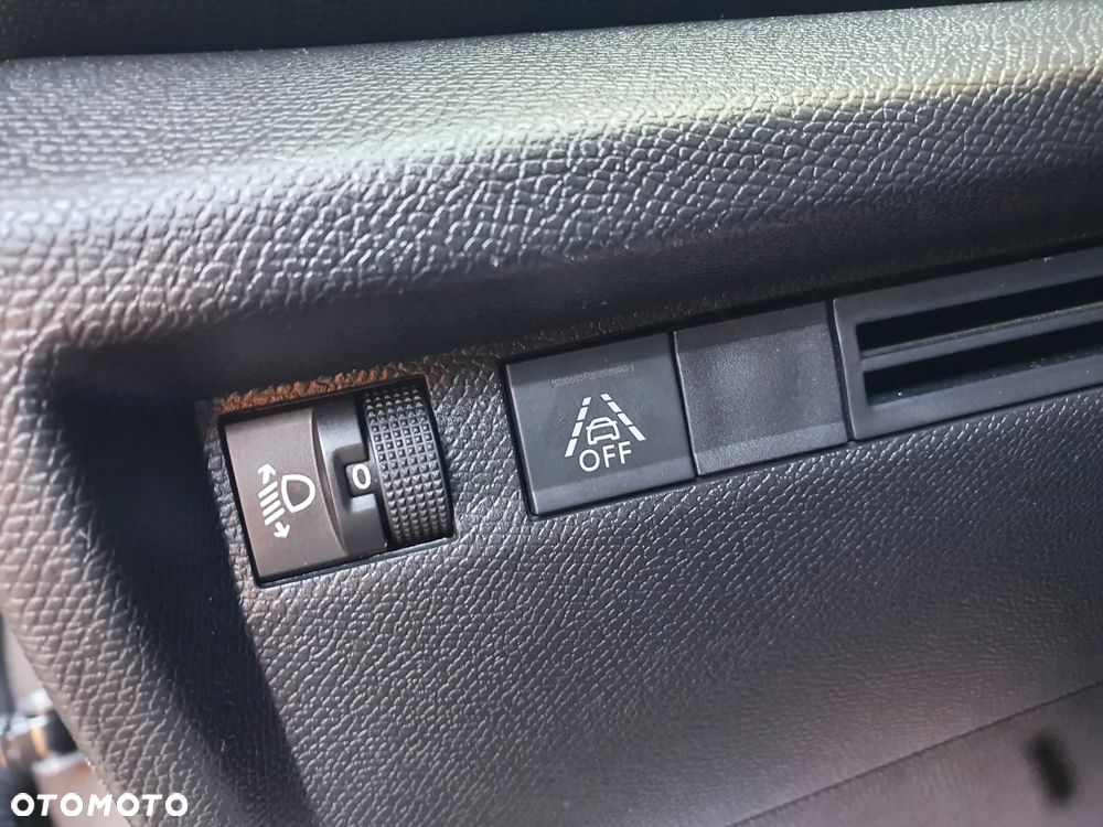 Citroën C4 PureTech 130 Stop&Start FEEL PACK - 17
