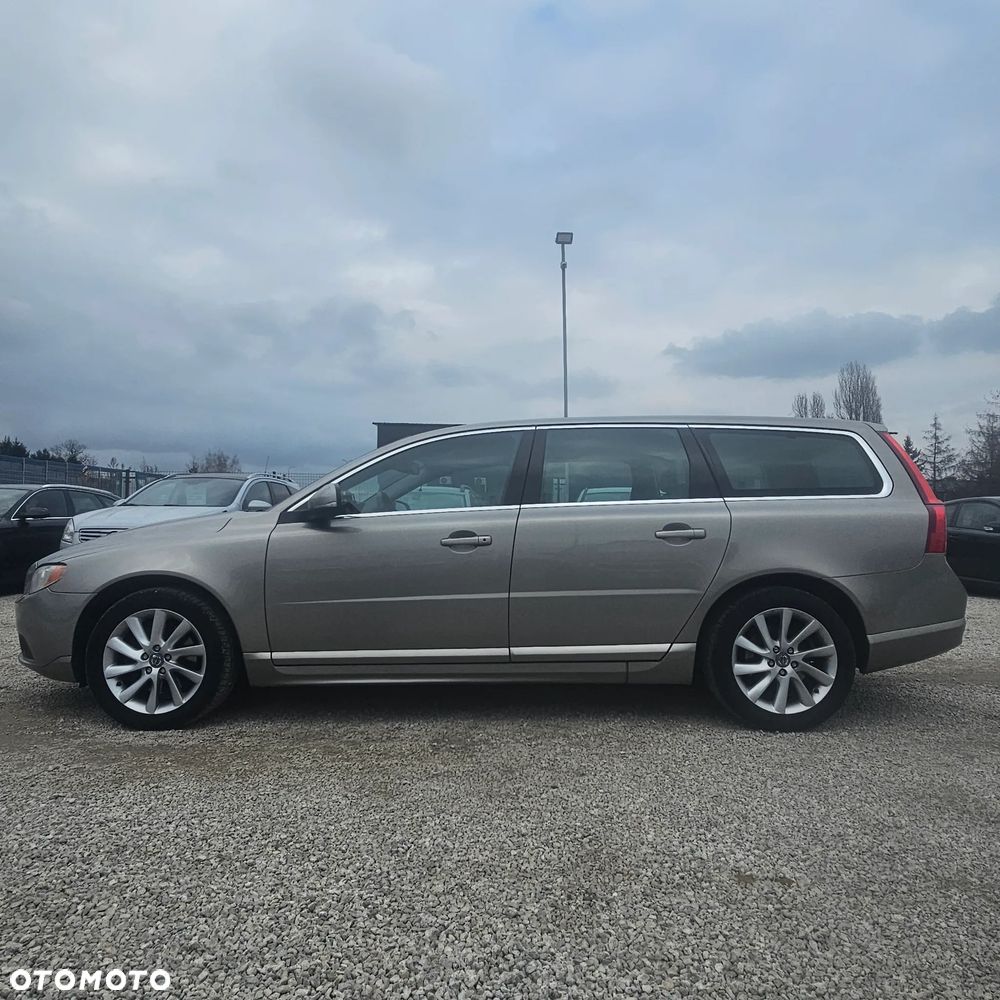 Volvo V70 - 8