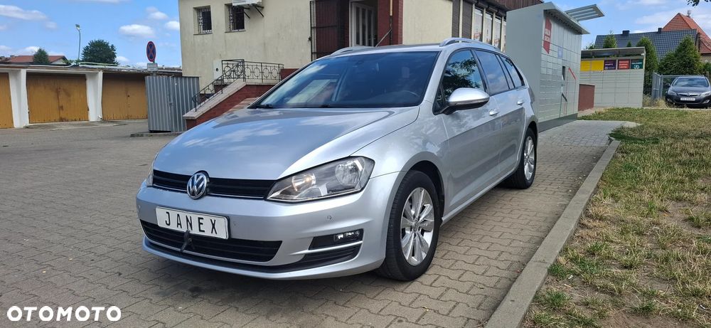 Volkswagen Golf 1.6 TDI DPF BlueMotion Technology DSG Comfortline - 1