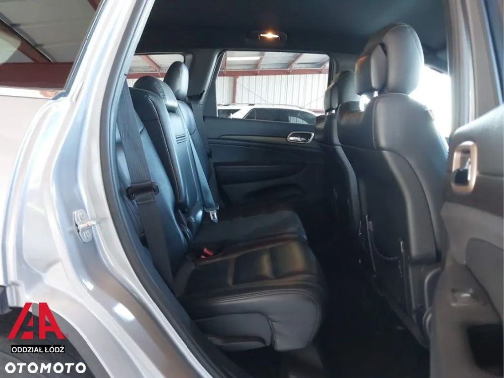 Jeep Grand Cherokee - 10