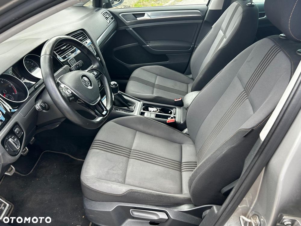 Volkswagen Golf 1.6 TDI BlueMotion Comfortline - 14