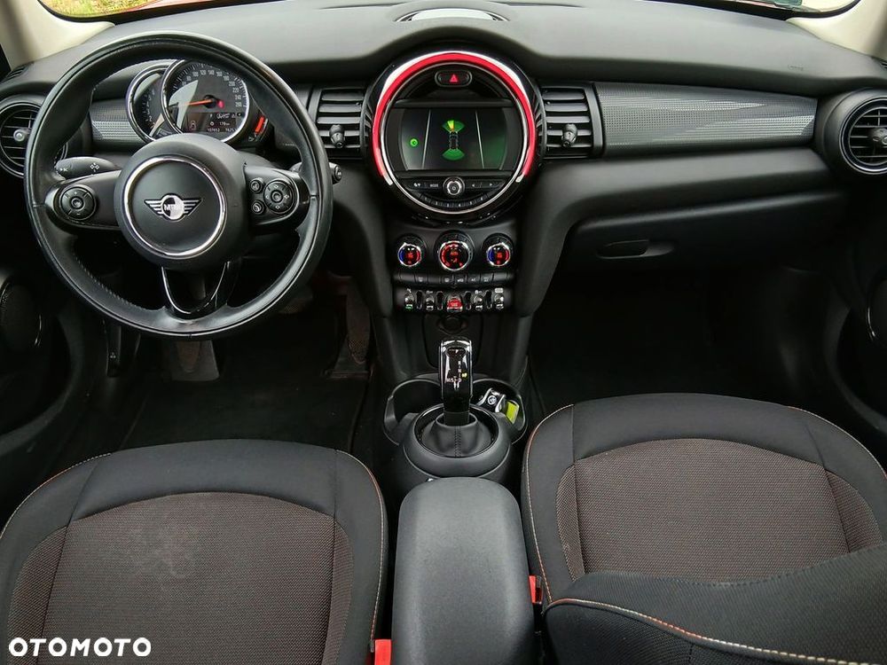MINI Cooper Standard - 12