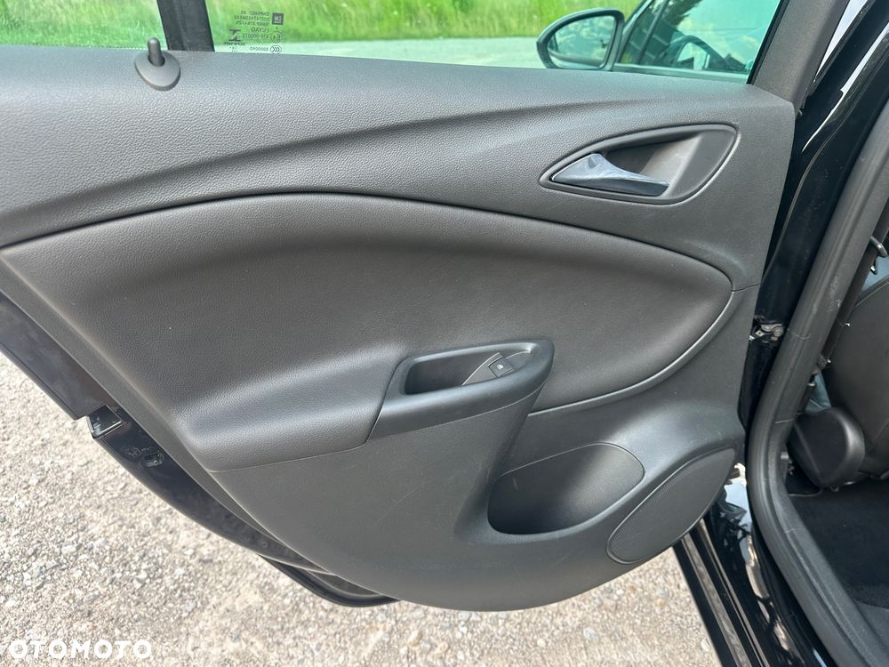 Opel Astra 1.6 Turbo Start/Stop Automatik Innovation - 32
