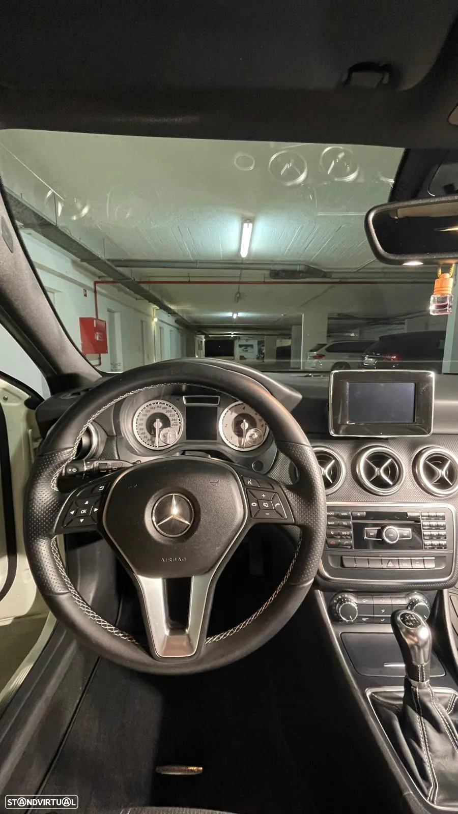 Mercedes-Benz 180 - 11