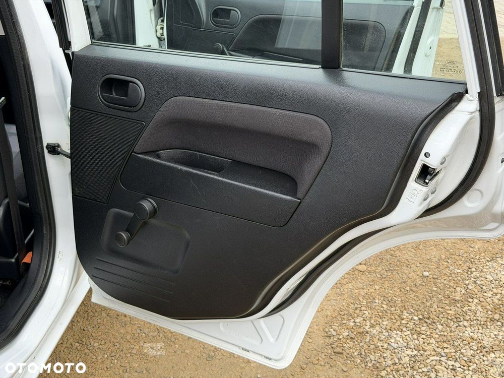 Ford Fusion - 20