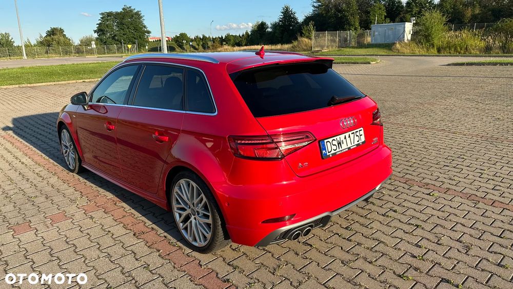 Audi A3 Sportback 2.0 TDI (clean diesel) quattro S tronic S line Sportpaket - 9