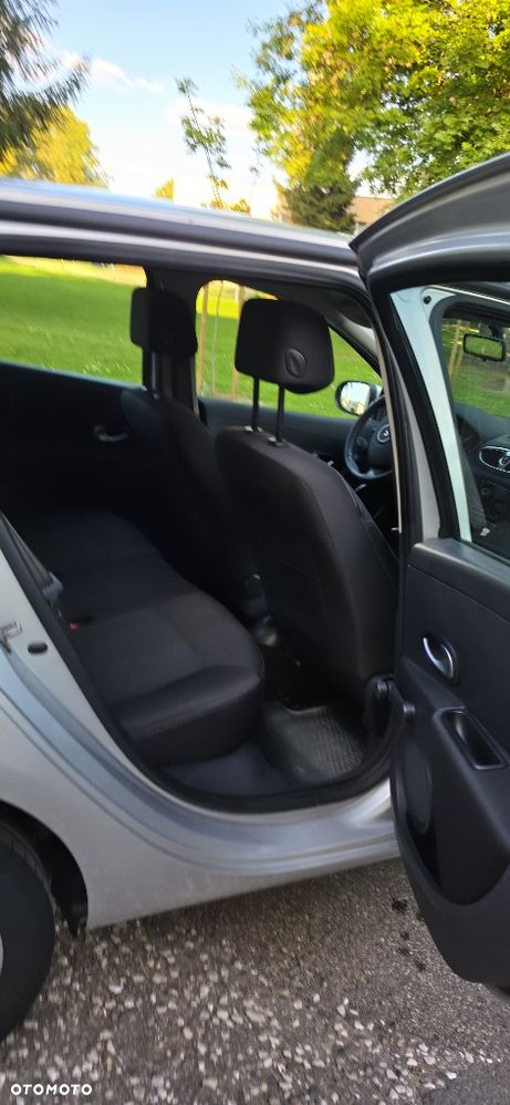 Renault Clio - 6