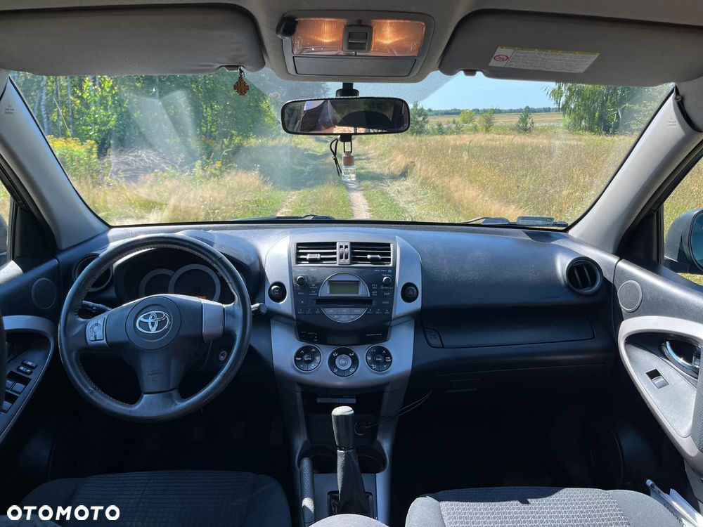 Toyota RAV4 - 21
