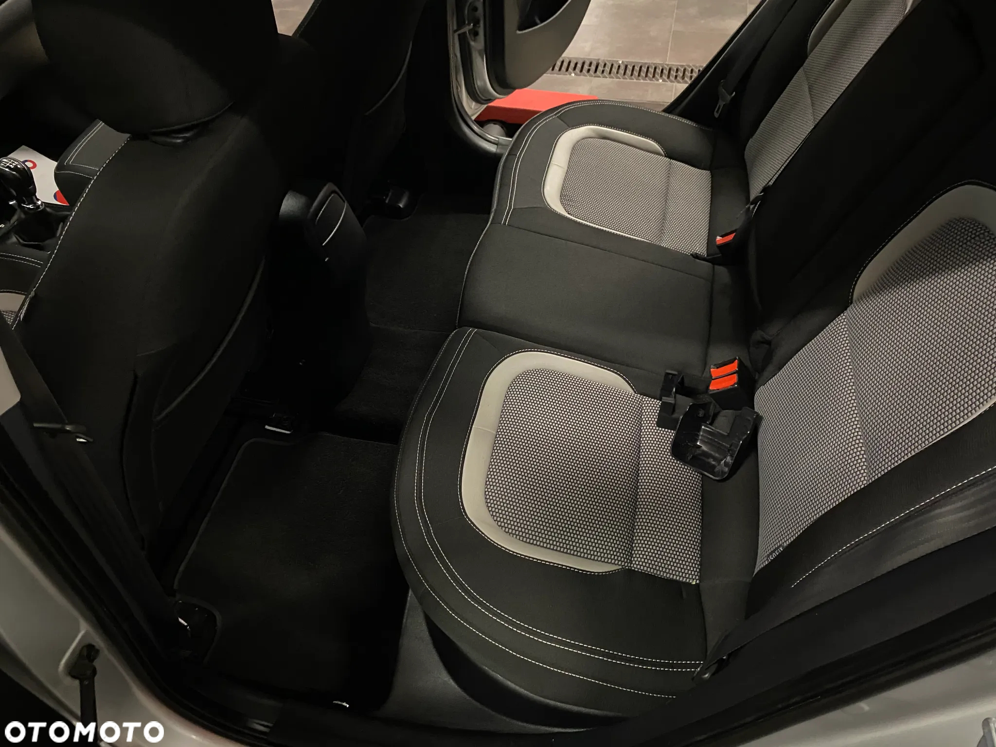 Kia Ceed Cee'd 1.6 GDI L Business Line - 18