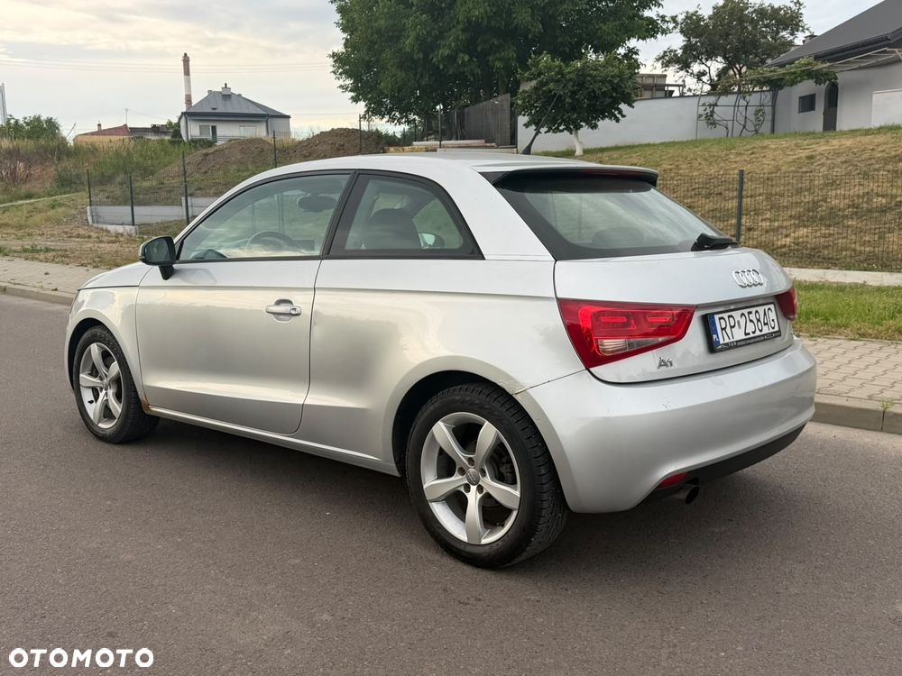 Audi A1 3-drzwiowe 1.6 TDI S line edition - 10