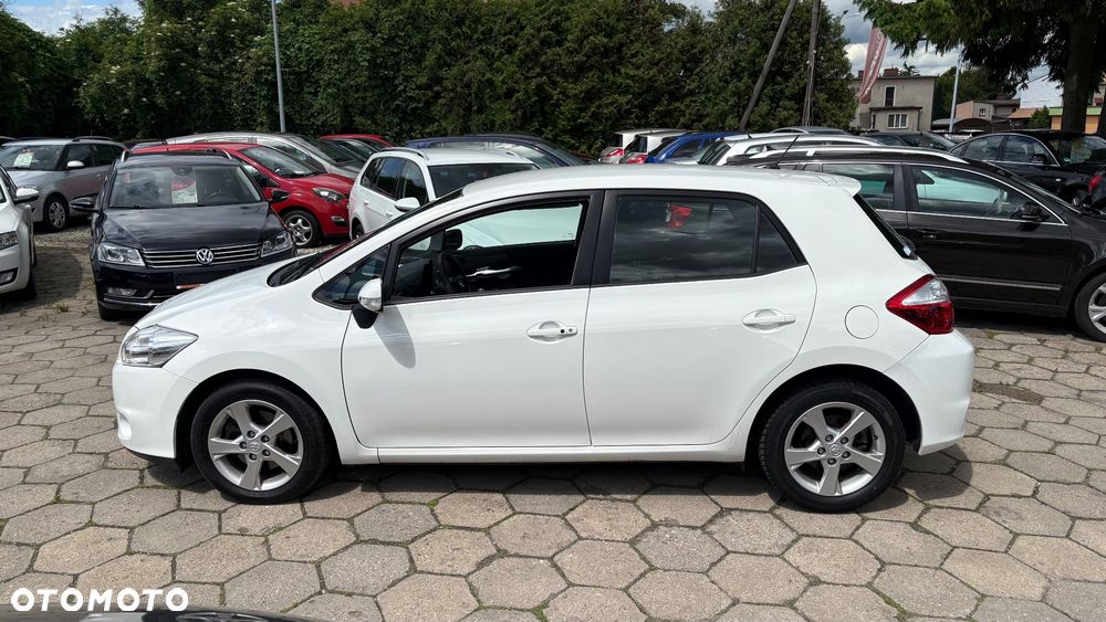 Toyota Auris 2.0 D-4D Executive - 6