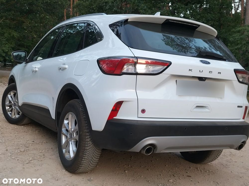Ford Kuga - 32