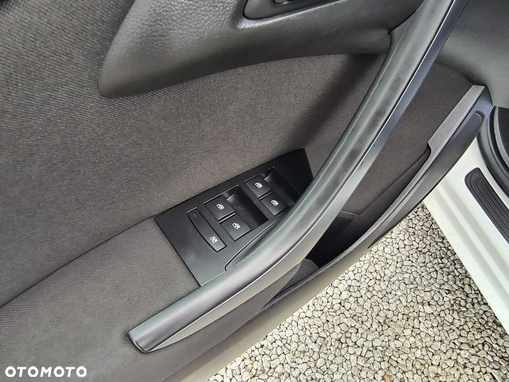 Opel Astra 1.4 Turbo Edition - 27