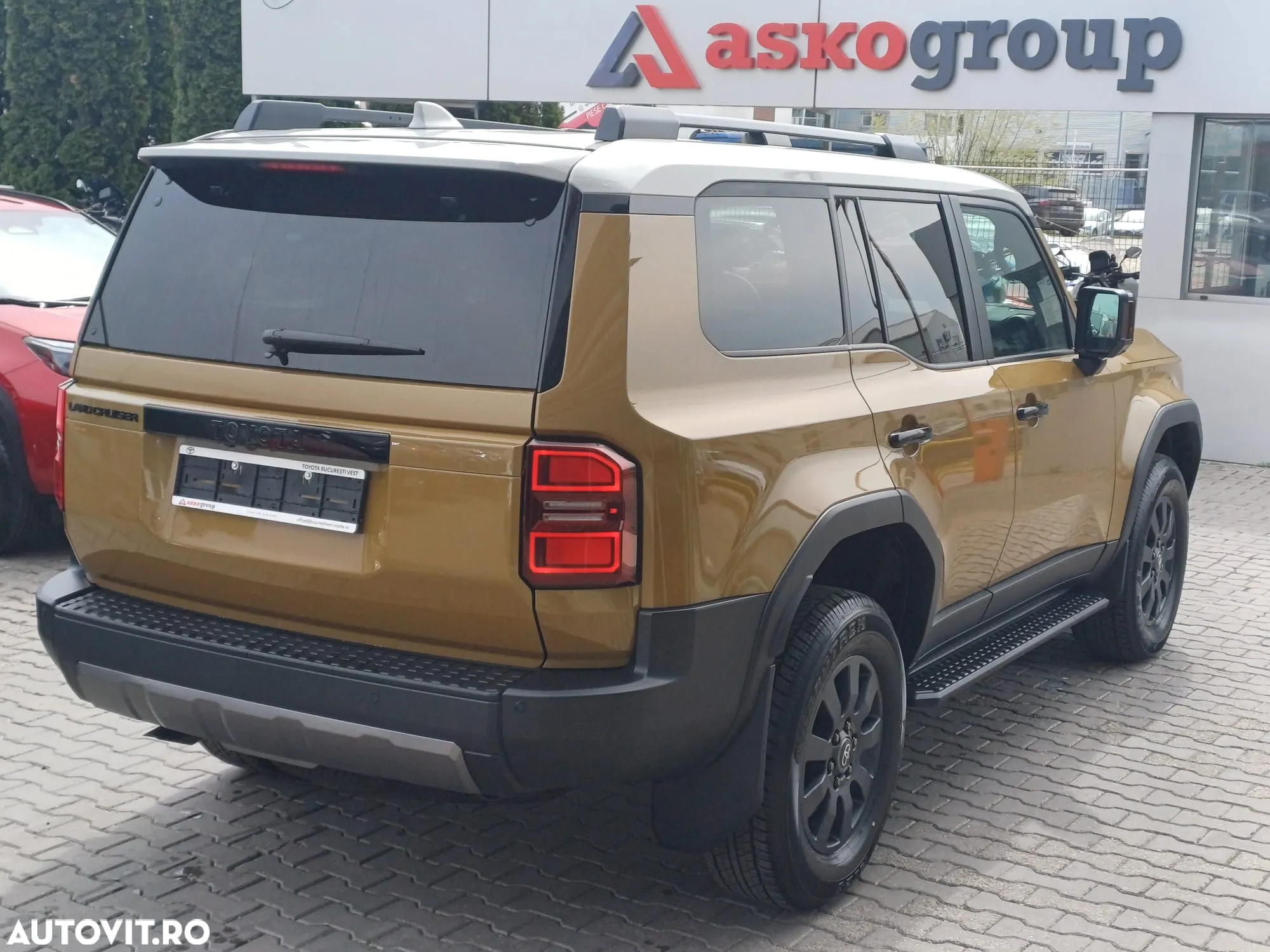 Toyota Land Cruiser 2.8l D-4D 204 CP A/T 7 locuri Luxury AVS Brown - 4