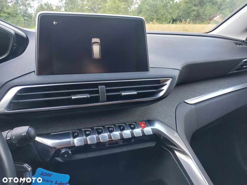 Peugeot 3008 - 16