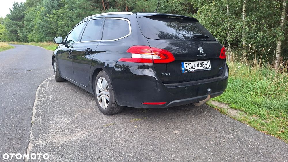 Peugeot 308 1.6 BlueHDi Allure S&S - 9